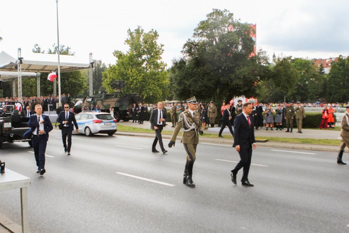  Wielka Defilada Niepodległości. SOP ochrania Prezydenta RP.