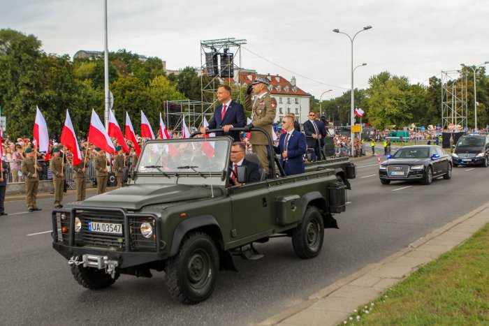  Wielka Defilada Niepodległości. SOP ochrania Prezydenta RP.