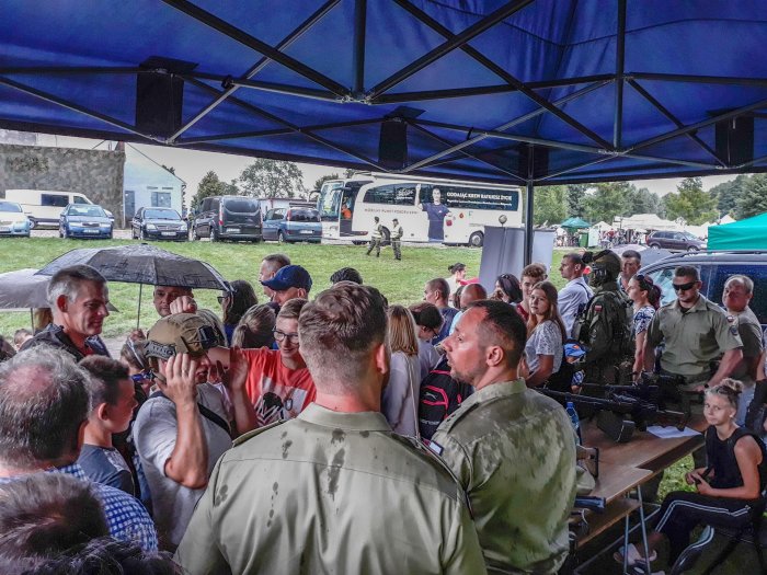  Stoisko edukacyjne SOP. Udział w regionalnych obchodach święta wojska polskiego - Wigry 2018.